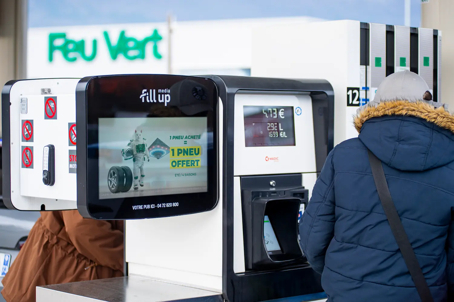 Publicité en station-service Carrefour