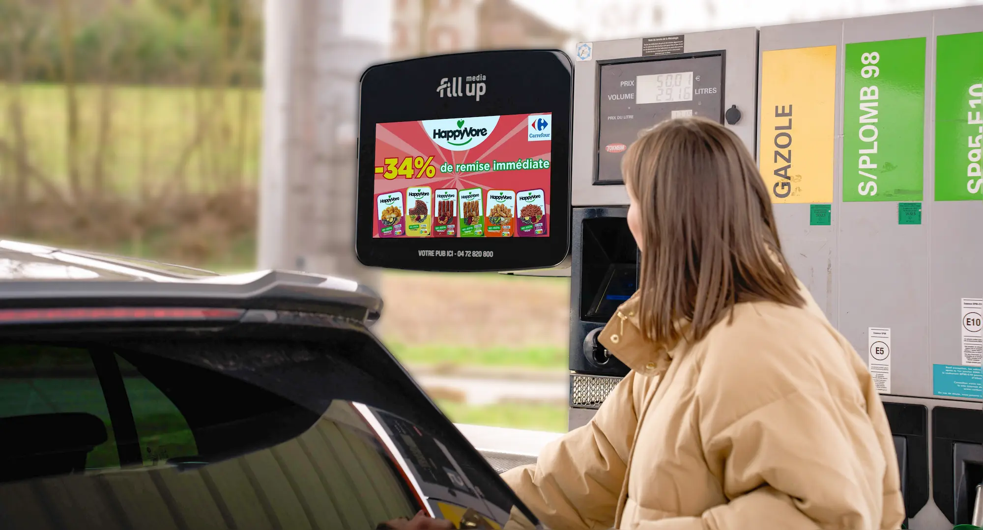 fum-photo-station-dooh-etude-mesure-ca-happyvore Une publicité dans un écran en station